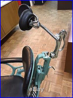 C1930's Vintage Green Ritter Hydraulic / Adjustable Dentist Chair Near Mint