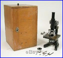 LEITZ Leica Mikroskop microscope antik antique wooden Box Holzkasten vintage /18