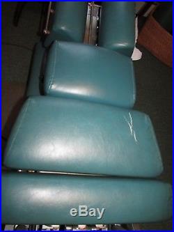 Lloyd Vintage Automatic Hydraulic Chiropractic Table Green