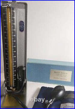 Medical Equipment Tools Vintage Desk Model Sphygmomanometer Clayton Industries