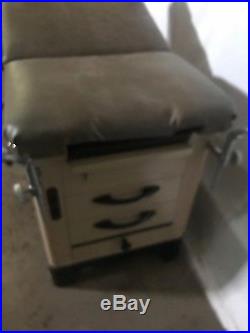 Nice Vintage Medical exam table, OBGYN Doctor Physician Exam Table