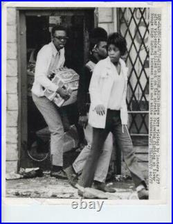 River Rouge Michigan Looters Fighting White Blacks African American 1970 Vintage