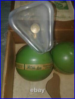 VINTAGE VITAL AIR by SAFETY EQUIPMENT CO. EMERGENCY MEDICAL OXYGEN COMPLETE KIT