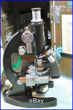 Vintage 1956 Olympus Microscope 213365 Japan B7132 w Case & Objectives