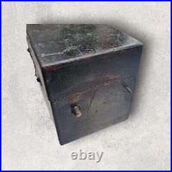Vintage Antique Medical Equipment Magneto-Electric Machine For Nervous Disease