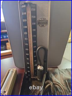 Vintage Baumanomete Blood Pressure Kompak Model Standard Gauge Medical Equipment