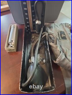 Vintage Baumanomete Blood Pressure Kompak Model Standard Gauge Medical Equipment