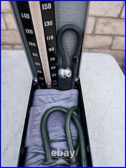 Vintage Baumanomete Blood Pressure Kompak Model Standard Gauge Medical Equipment