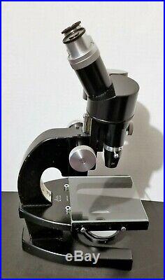 Vintage Leitz Wetzlar 2x Stereo Zoom Microscope, G8x Eyepieces, Glass Stage