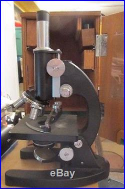 Vintage Lumiscope Laboratory Scientific Medical Microscope F710102