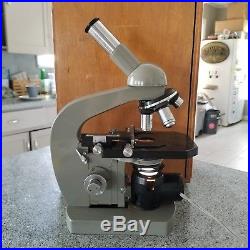 Vintage Olympus Tokyo Microscope K 202573 medicine & biology withcase and slides