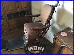 Vintage Ritter Hydraulic / Adjustable Dentist Chair