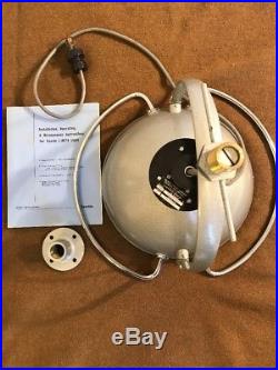 Vintage USN Portable Operating Room Surgical Light Wilmot Castle L-8010