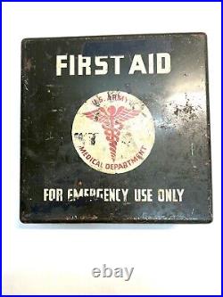 Vintage US Army Medical Department Metal First Aid Kit Davis Co. Medical Supply