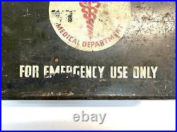 Vintage US Army Medical Department Metal First Aid Kit Davis Co. Medical Supply