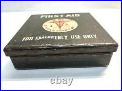 Vintage US Army Medical Department Metal First Aid Kit Davis Co. Medical Supply