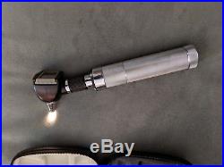 Vintage Welch Allyn 120v Otoscope Ophthalmoscope Set rechargeable base