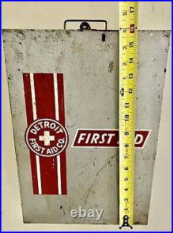 Vtg Detroit First Aid Co. Metal First Aid Kit Wall Hang/Tote From Det Ford Plant